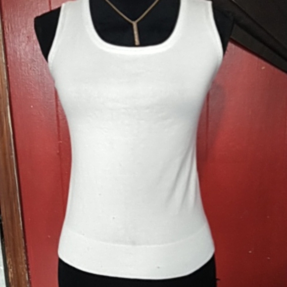 🛍️ BUNDLE ONLY 🛍️ TALBOTS LADIES WHITE SLEEVELESS TOP - Picture 1 of 8